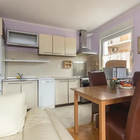 In - Istrien 11068 Appartement Pula