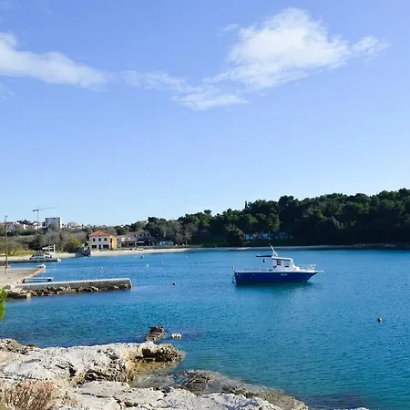 Apartmán In Pula/istrien 11068 Veruda